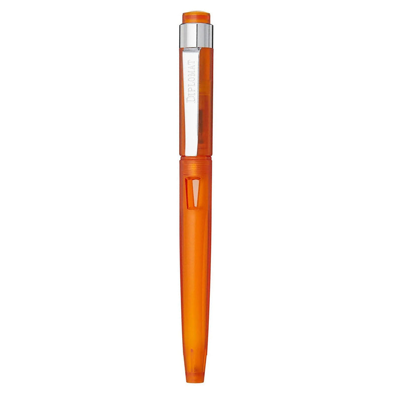 DIPLOMAT, Fountain Pen - MAGNUM DEMO | Orange | Medium.