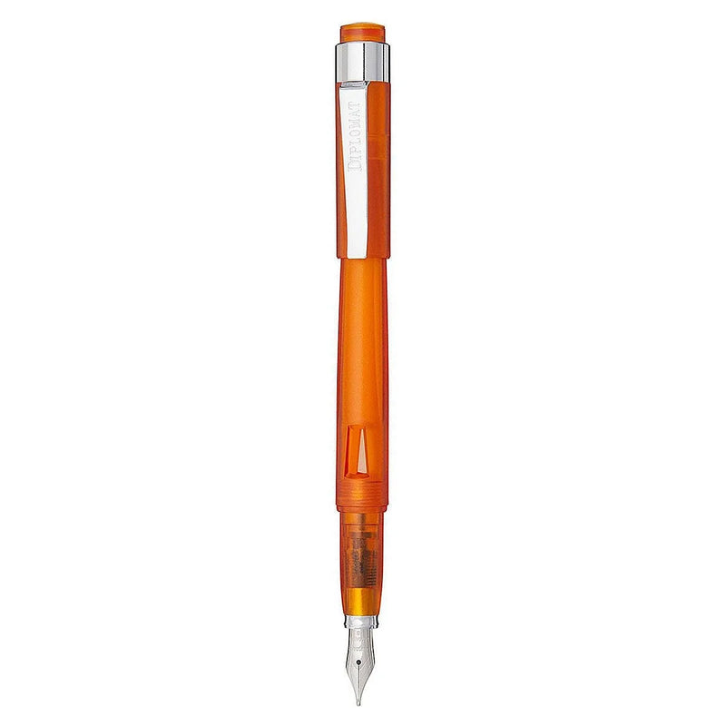 DIPLOMAT, Fountain Pen - MAGNUM DEMO | Orange | Medium.