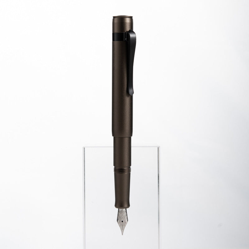 HONGDIAN M2 Mini Brown Fountain Pen with Posted Cap with Diffrent Angle 
