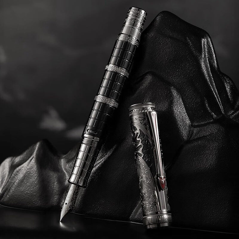 HONGDIAN D5S Black Fountain Pen with Open Cap Display and Cap Beside Pen with Design lack Background