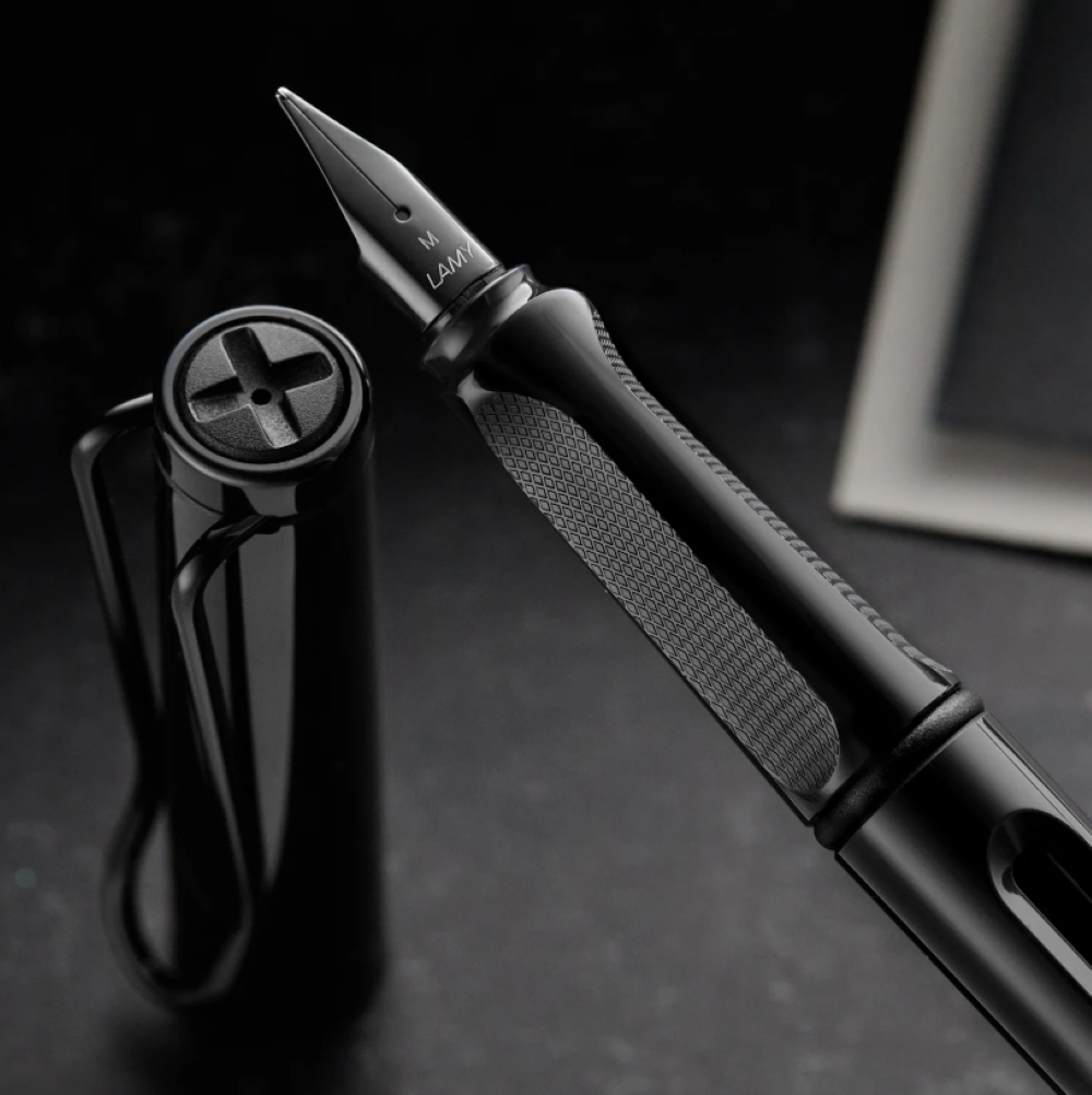 LAMY | SAFARI - Meteorite Black.