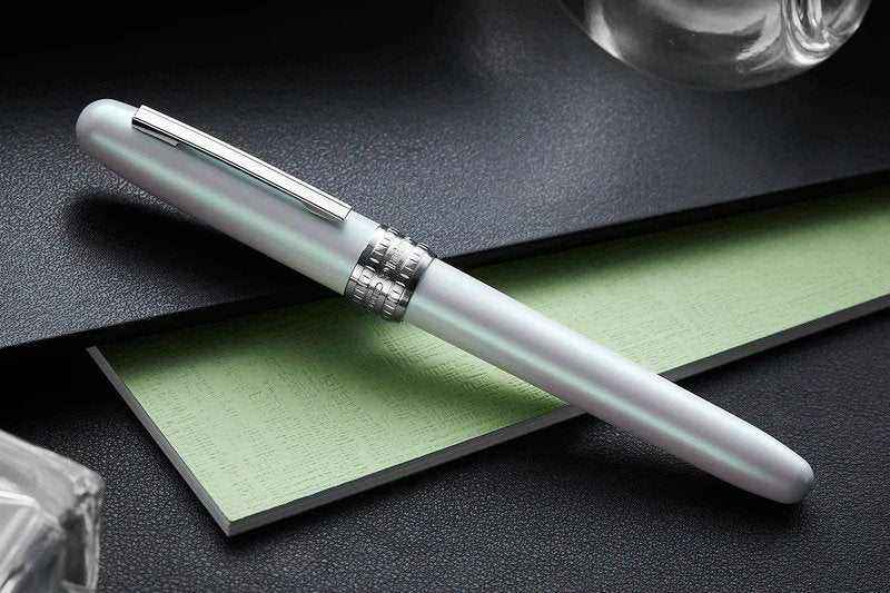 PLATINUM, Fountain Pen - PLAISIR AURA Limited Edition HEALING GREEN.