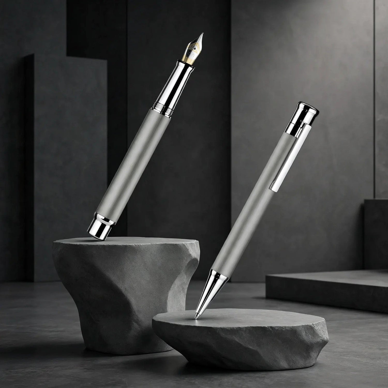 OTTO HUTT, Fountain Pen & Ballpoint Pen - DESIGN 04 Harmony Set GRAPHITE GREY.