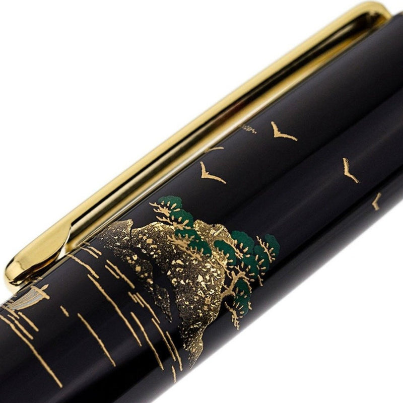 PLATINUM, Fountain Pen - #3776 CENTURY 'Kaga' Maki-e SANSUI 15