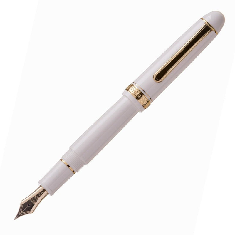 PLATINUM, Fountain Pen - #3776 CENTURY gold trim CHENONCEAU WHITE 2