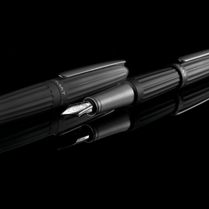 DIPLOMAT, Fountain Pen - Aero BLACK 22