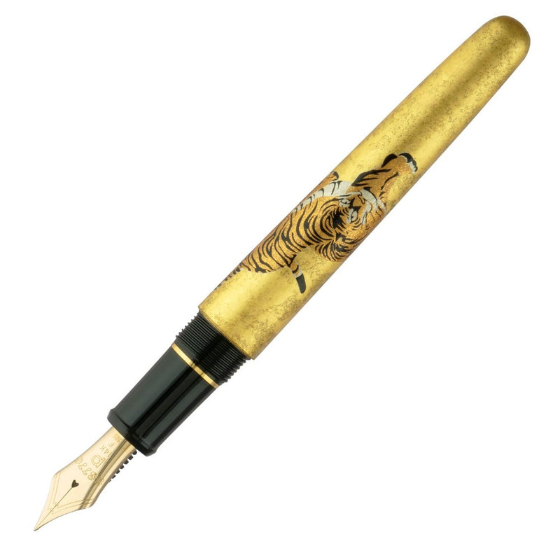 PLATINUM, Fountain Pen - #3776 CENTURY Kanazawa Gold Leaf & Matsu Tora.