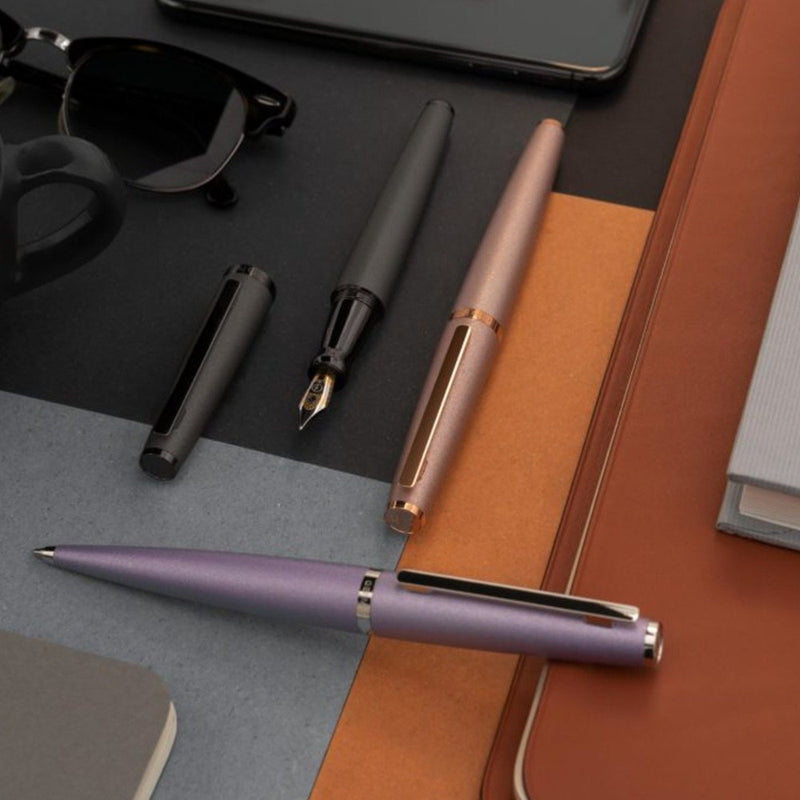 OTTO HUTT, Fountain Pen - DESIGN 06 ASH GREY AUGERGINE 4
