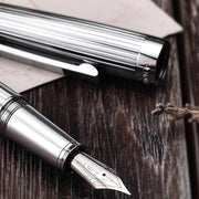 HONGDIAN 1845S Chromium Silver White Fountain Pen Nib Close Up with Cap
