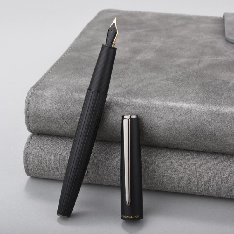 HONGDIAN A3 BLACK Fountain Pen with Open Cap Display and Cap Beside Pen

