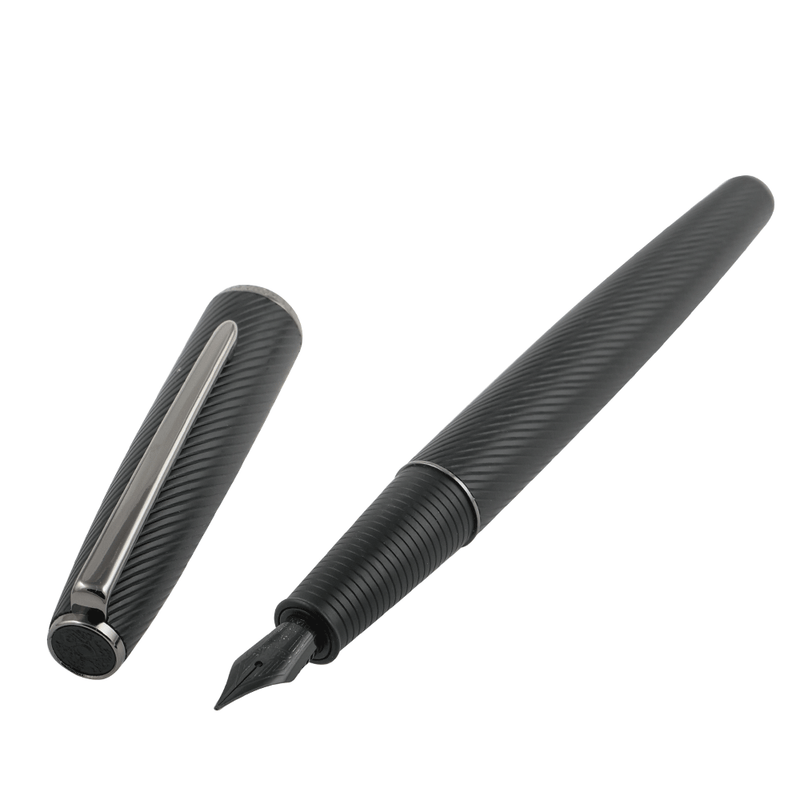HONGDIAN A3 Meteor Series BLACK Fountain Pen with Open Cap Display and Cap Beside Pen
