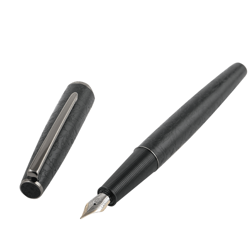 HONGDIAN A3 Taoyuan Wonderland Series BLACK Fountain Pen with Open Cap Display and Cap Beside Pen
