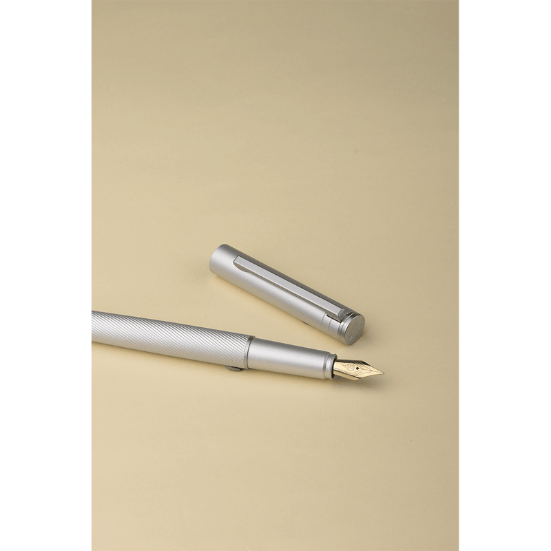 HONGDIAN H2 Green Fountain Pen Open Cap Display and Cap Beside with Colour Background 