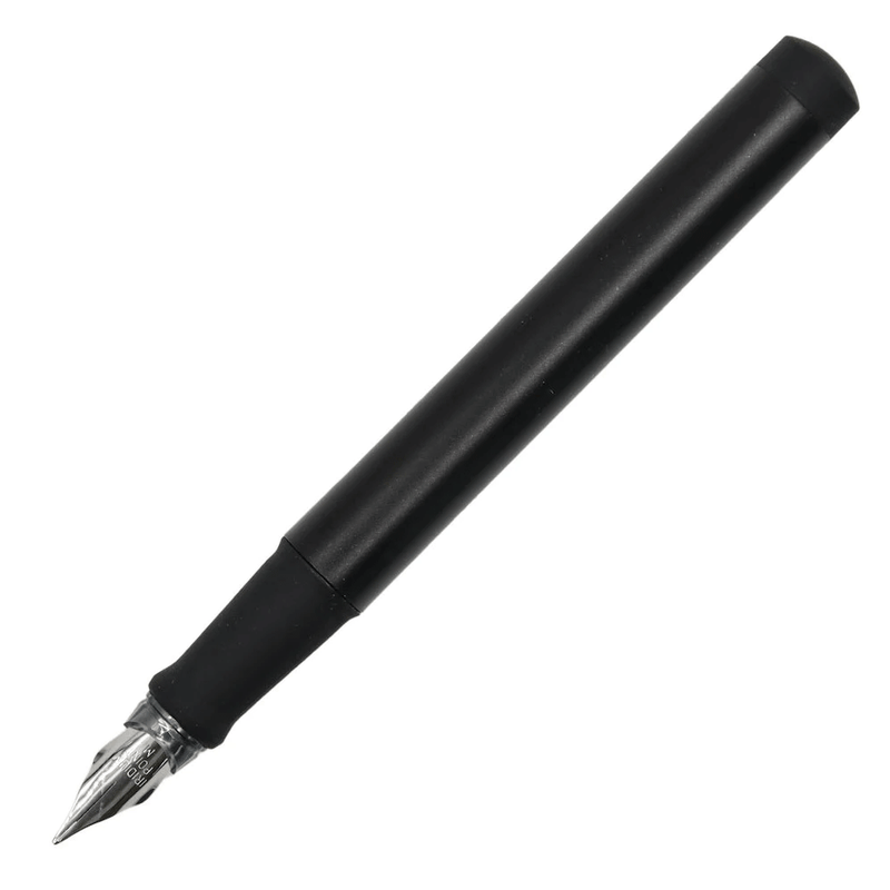 PENLUX, Fountain Pen - JUNIOR METALLIC BLACK.